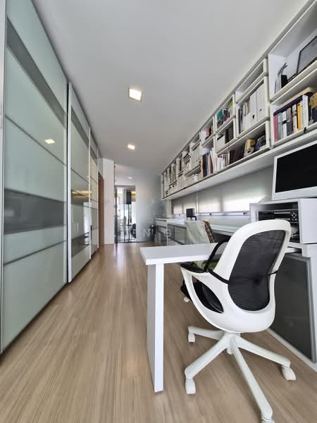 South-Facing Goodman Plot — Bungalow Zone, Wide Regular Frontage, Goodman / Branksome /Wilkinson, 5 Bedrooms, 7,000 sqft, Bungalow House For Sale, by Ming !, 500219634 - PropertyGuru.com.sg