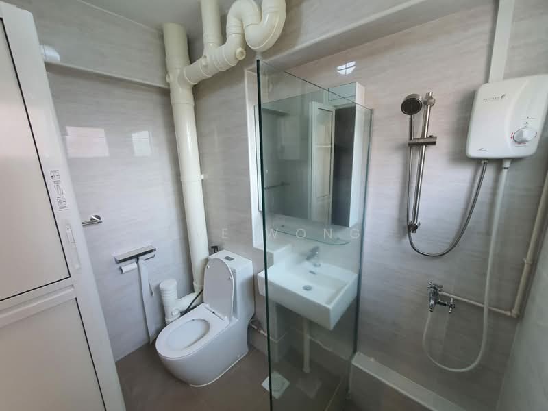 225 Bishan Street 23, 225 Bishan Street 23, 3 Bedrooms, 1,130 sqft, HDB Flat For Rent, by Eve Wong, 500219638 - Bathroom - PropertyGuru.com.sg