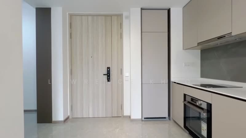 Sengkang Grand Residences, 78 Compassvale Bow, Hougang / Punggol / Sengkang, 2 Bedrooms, 732 sqft, Condominium For Sale, by Lawrence Khoo, 500219639 - Kitchen - PropertyGuru.com.sg