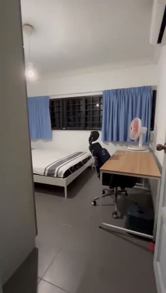 13 Marine Terrace, 13 Marine Terrace, Room Rental, 150 sqft, HDB Flat For Rent, by Alan Tsui 徐先生, 500219644 - Bedroom - PropertyGuru.com.sg