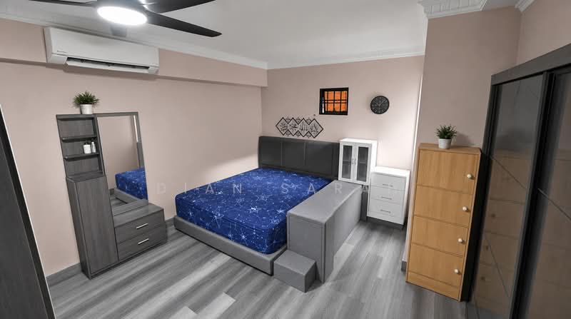 324 Sembawang Close, 324 Sembawang Close, Sembawang / Yishun, 4 Bedrooms, 1,324 sqft, HDB Flat For Sale, by Dian Sarah, 500219667 - Master Bedroom - PropertyGuru.com.sg