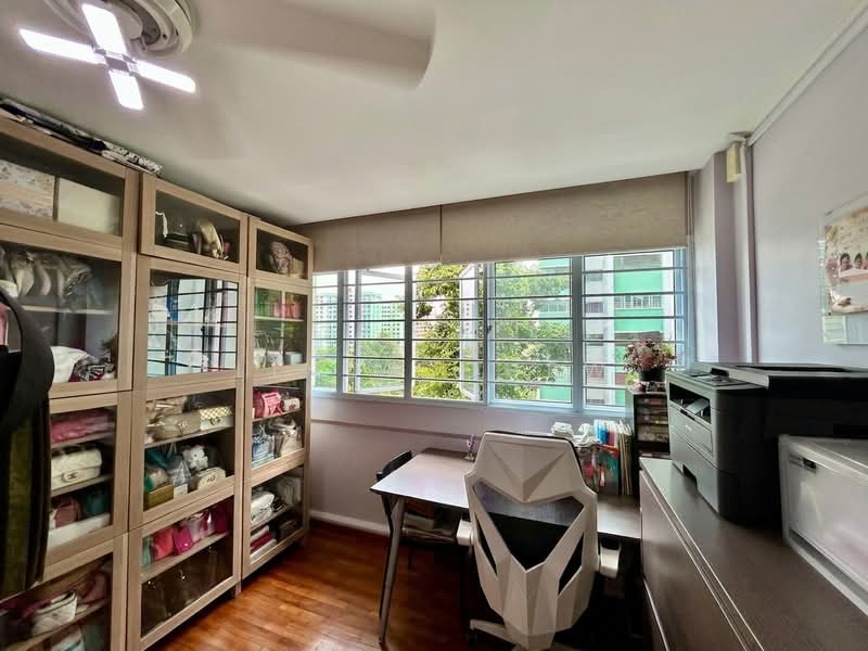 321 Yishun Central, 321 Yishun Central, 3 Bedrooms, 1,130 sqft, HDB Flat For Sale, by Linda Chew, 500219671 - Study - PropertyGuru.com.sg