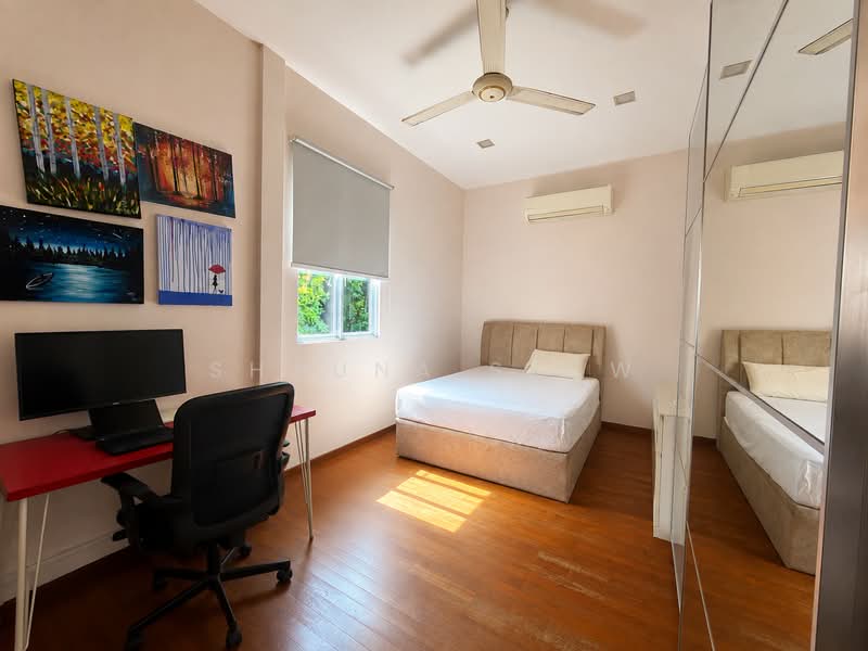Freehold 2.5 Storey True Corner Terrace! Move-In Condition!, Sembawang Hills Drive, 6 Bedrooms, 4,600 sqft, Corner Terrace For Sale, by Shauna Seow, 500219686 - Bedroom - PropertyGuru.com.sg