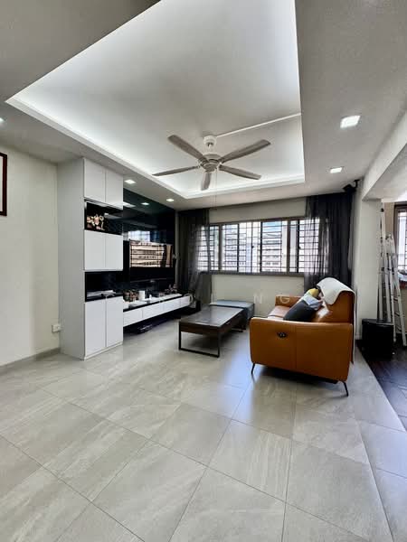 894 Tampines Street 81, 894 Tampines Street 81, 3 Bedrooms, 1,571 sqft, HDB Flat For Sale, by Carol Ng, 500219688 - Living Room - PropertyGuru.com.sg