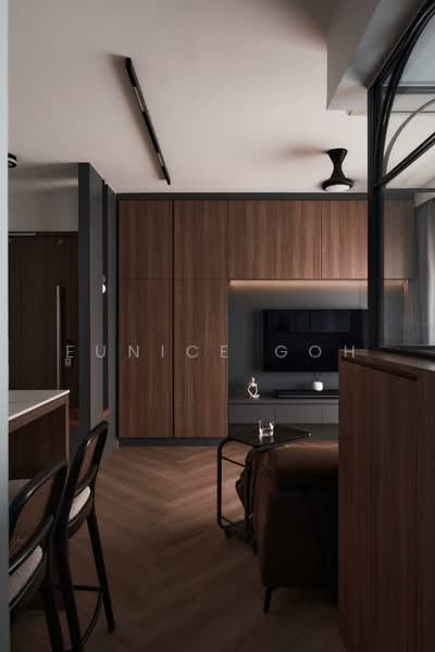 The Tampines Trilliant, 31 Tampines Central 7, 3 Bedrooms, 1,001 sqft, Executive Condominium For Sale, by Eunice Goh, 500219690 - Living Room - PropertyGuru.com.sg