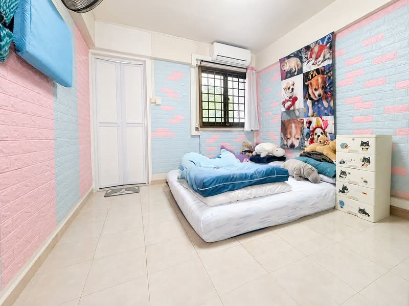 826 Tampines Street 81, 826 Tampines Street 81, 2 Bedrooms, 67 sqft, HDB Flat For Sale, by Ashique Majid, 500219691 - Bedroom - PropertyGuru.com.sg