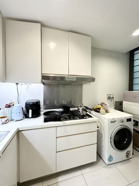 ClementiWoods Condominium, 82 West Coast Road, 2 Bedrooms, 1,055 sqft, Condominium For Rent, by Serene Tey, 500219701 - Kitchen - PropertyGuru.com.sg
