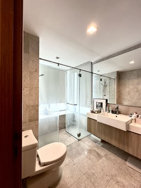 ClementiWoods Condominium, 82 West Coast Road, 2 Bedrooms, 1,055 sqft, Condominium For Rent, by Serene Tey, 500219701 - Bathroom - PropertyGuru.com.sg
