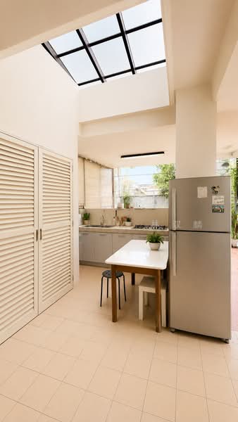 Belgravia Park, Seletar Terrace, 5 Bedrooms, 2,800 sqft, Corner Terrace For Sale, by Lex Lim 林双麟, 500219702 - Kitchen - PropertyGuru.com.sg