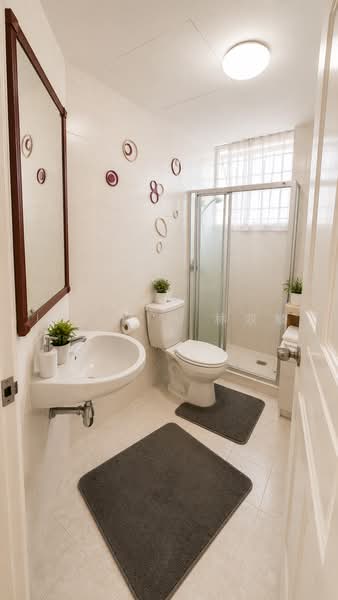 Belgravia Park, Seletar Terrace, 5 Bedrooms, 2,800 sqft, Corner Terrace For Sale, by Lex Lim 林双麟, 500219702 - Bathroom - PropertyGuru.com.sg