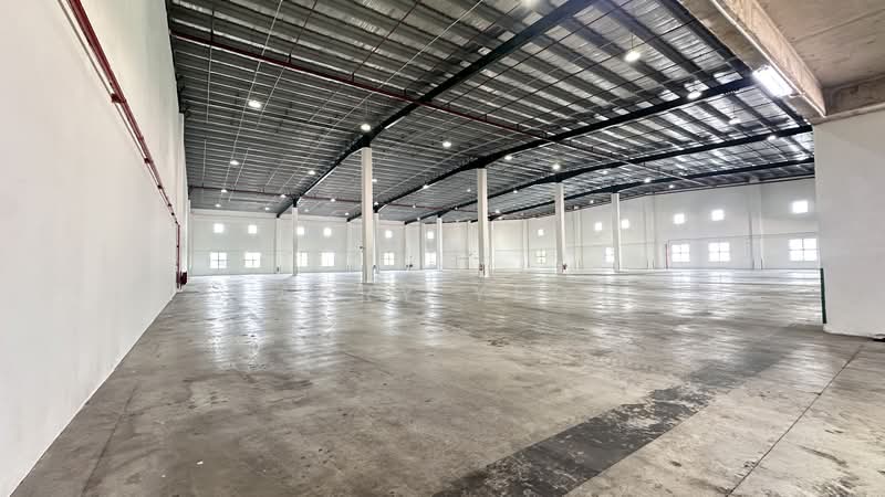 12 Changi North Way, 12 CHANGI NORTH WAY, 43,162 sqft, Factory / Workshop (B2) For Rent, by Larry Yeow, 500219707 - Warehouse - 38,793sf - CommercialGuru.com.sg