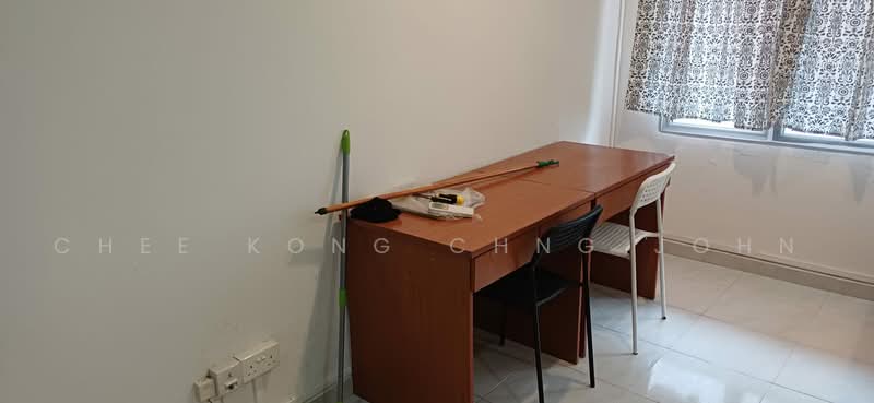 228711, , Room Rental, 220 sqft, Conservation House For Rent, by Chee Kong Chng John, 500219711 - Study - PropertyGuru.com.sg