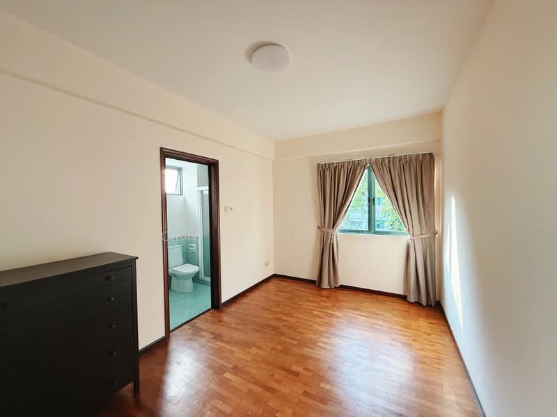 Stratford Court, 41A Bedok Ria Crescent, 4 Bedrooms, 1,582 sqft, Condominium For Sale, by Joy Shi 施谨婉, 500219725 - Bedroom - PropertyGuru.com.sg