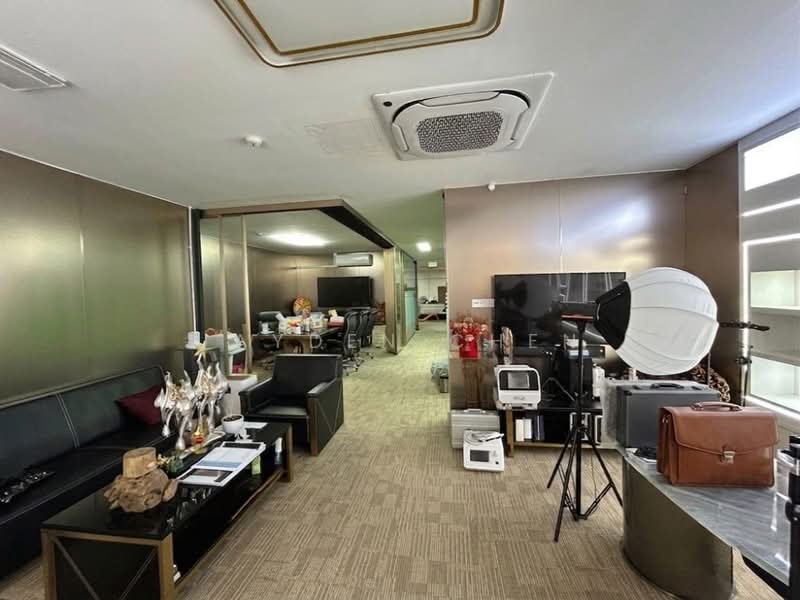 Lhk3 Building, 8 New Industrial Road, 3,864 sqft, Light Industrial (B1) For Rent, by Jayden Chen, 500219736 - Living Room - CommercialGuru.com.sg