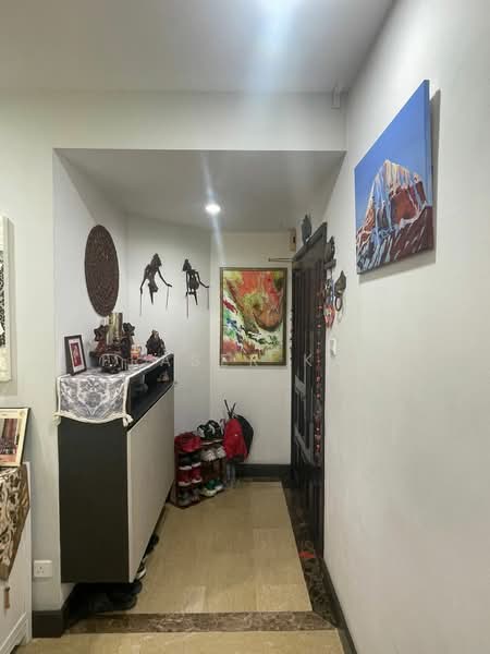 Parc Oasis, 39 Jurong East Avenue 1, 3 Bedrooms, 1,378 sqft, Condominium For Rent, by Fraser Kan, 500219751 - Entrance - PropertyGuru.com.sg
