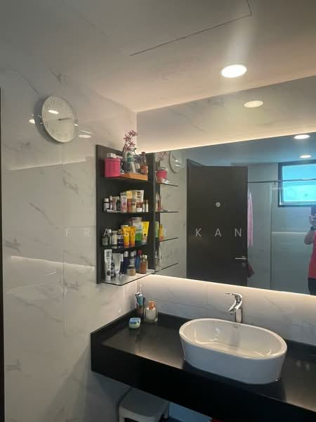 Parc Oasis, 39 Jurong East Avenue 1, 3 Bedrooms, 1,378 sqft, Condominium For Rent, by Fraser Kan, 500219751 - Bathroom - PropertyGuru.com.sg