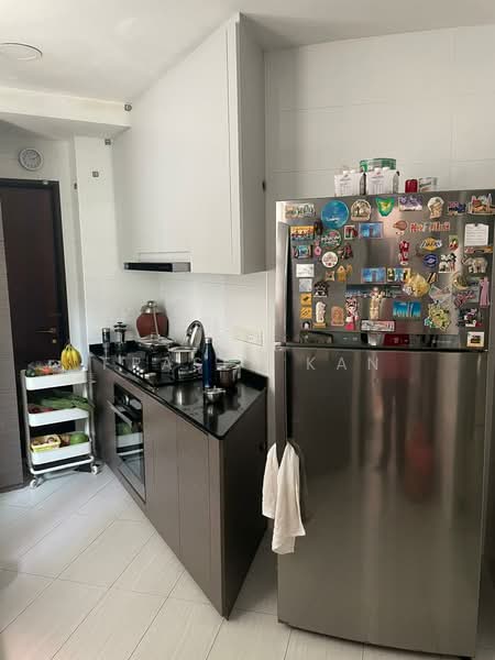 Parc Oasis, 39 Jurong East Avenue 1, 3 Bedrooms, 1,378 sqft, Condominium For Rent, by Fraser Kan, 500219751 - Kitchen - PropertyGuru.com.sg