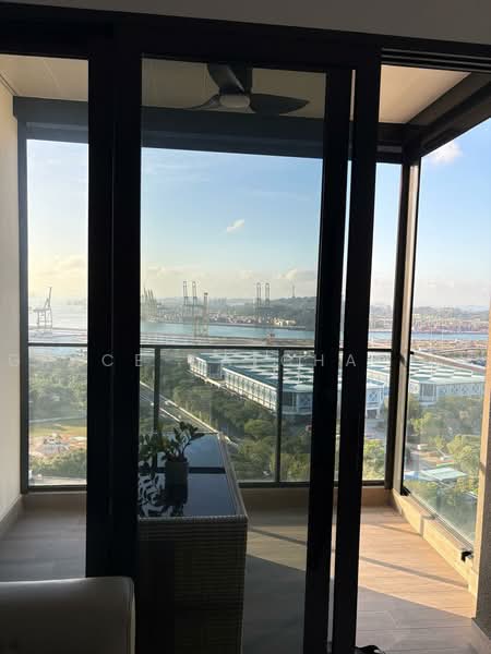 Avenue South Residence, 11 Silat Avenue, 1 Bedroom, 527 sqft, Condominium For Sale, by Grace Gatchalian, 500219760 - Balcony - PropertyGuru.com.sg