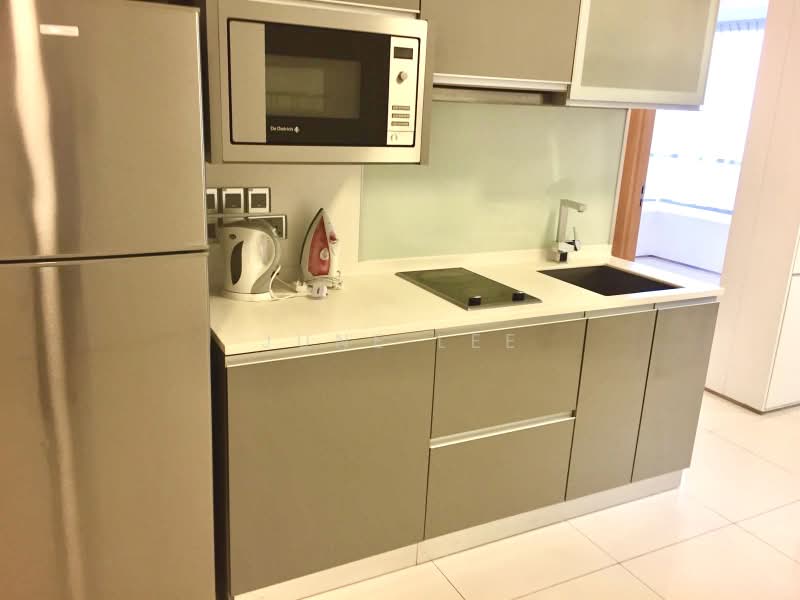 Lumiere, 2 Mistri Road, 2 Bedrooms, 915 sqft, Apartment For Sale, by June Lee, 500219765 - Kitchen - PropertyGuru.com.sg