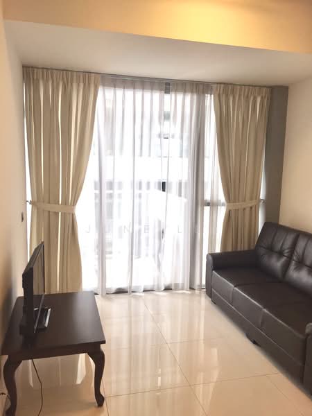 Lumiere, 2 Mistri Road, 2 Bedrooms, 915 sqft, Apartment For Sale, by June Lee, 500219765 - Living Room - PropertyGuru.com.sg