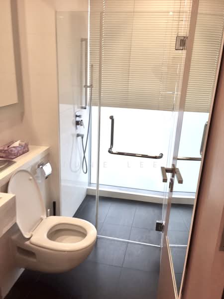 Lumiere, 2 Mistri Road, 2 Bedrooms, 915 sqft, Apartment For Sale, by June Lee, 500219765 - Bathroom - PropertyGuru.com.sg