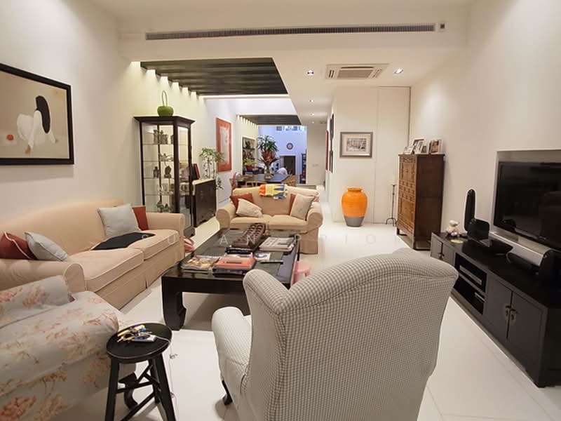 Cairnhill 5+1 Bed Plus Carpark!, Cairnhill Road Conservation House, 5 Bedrooms, 4,059 sqft, Conservation House For Rent, by Susan Prior, 500219802 - Living Room - PropertyGuru.com.sg