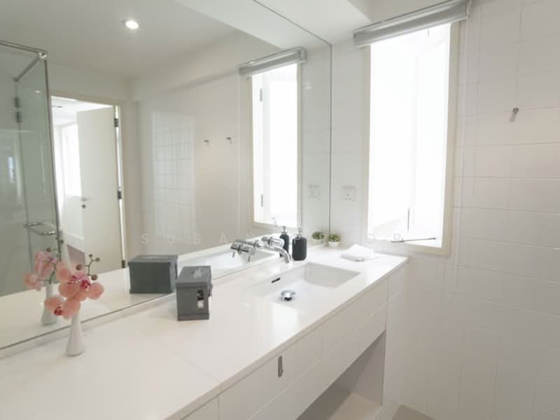 Cairnhill 5+1 Bed Plus Carpark!, Cairnhill Road Conservation House, 5 Bedrooms, 4,059 sqft, Conservation House For Rent, by Susan Prior, 500219802 - Bathroom - PropertyGuru.com.sg