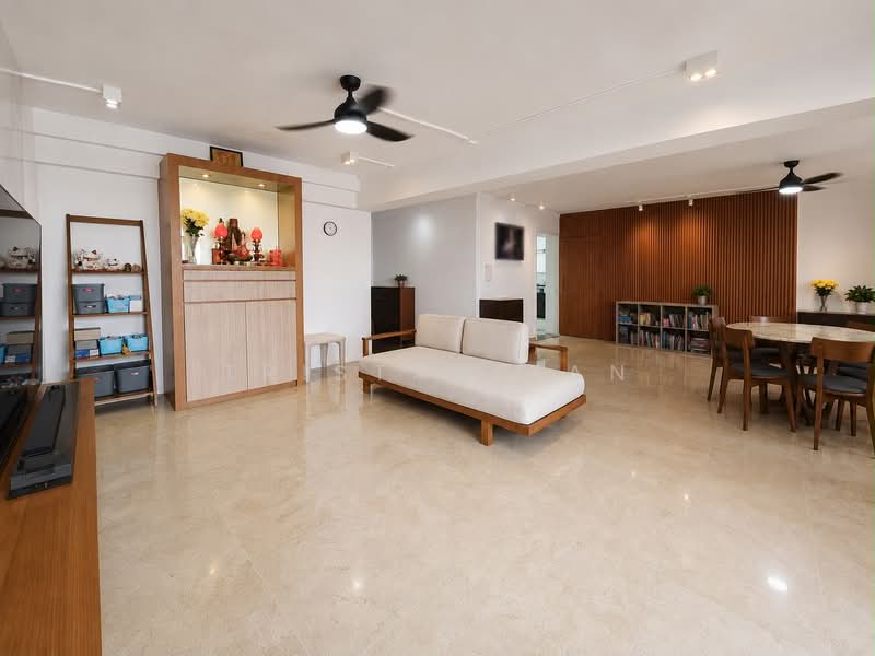 180 Lompang Road, 180 Lompang Road, 3 Bedrooms, 1,410 sqft, HDB Flat For Sale, by Tristan Tan, 500219807 - Living Room - PropertyGuru.com.sg