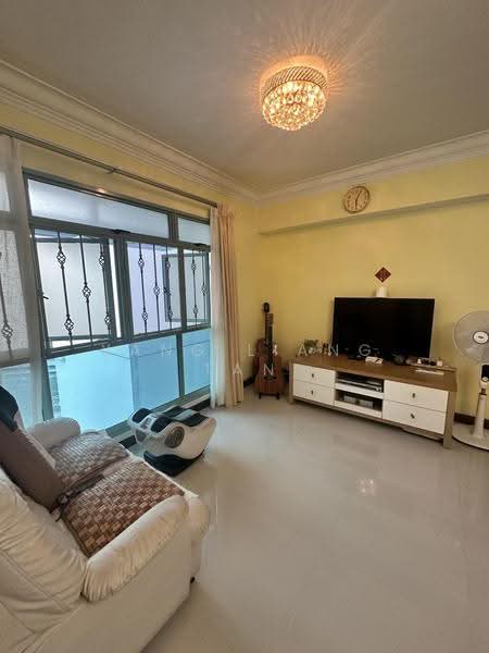 642B Punggol Drive, 642B Punggol Drive, Hougang / Punggol / Sengkang, 3 Bedrooms, 969 sqft, HDB Flat For Sale, by Yang Liang Tan, 500219812 - Living Room - PropertyGuru.com.sg