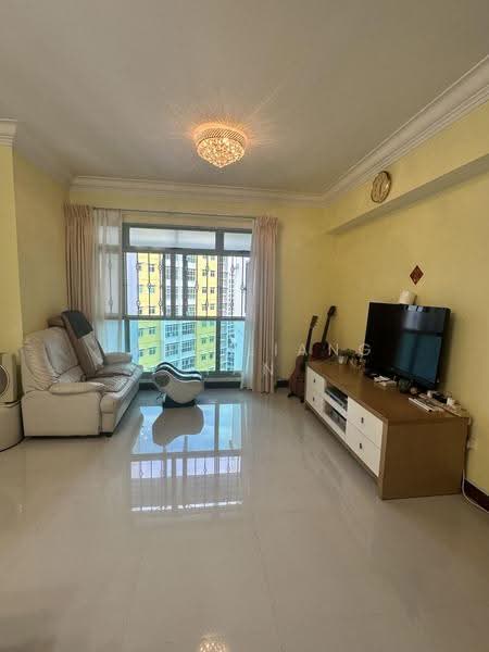 642B Punggol Drive, 642B Punggol Drive, Hougang / Punggol / Sengkang, 3 Bedrooms, 969 sqft, HDB Flat For Sale, by Yang Liang Tan, 500219812 - Living Room - PropertyGuru.com.sg