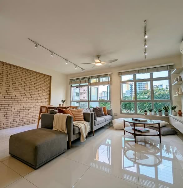 870A Tampines Street 86, 870A Tampines Street 86, 4 Bedrooms, 1,227 sqft, HDB Flat For Sale, by Roy Teo, 500219813 - Living Room - PropertyGuru.com.sg