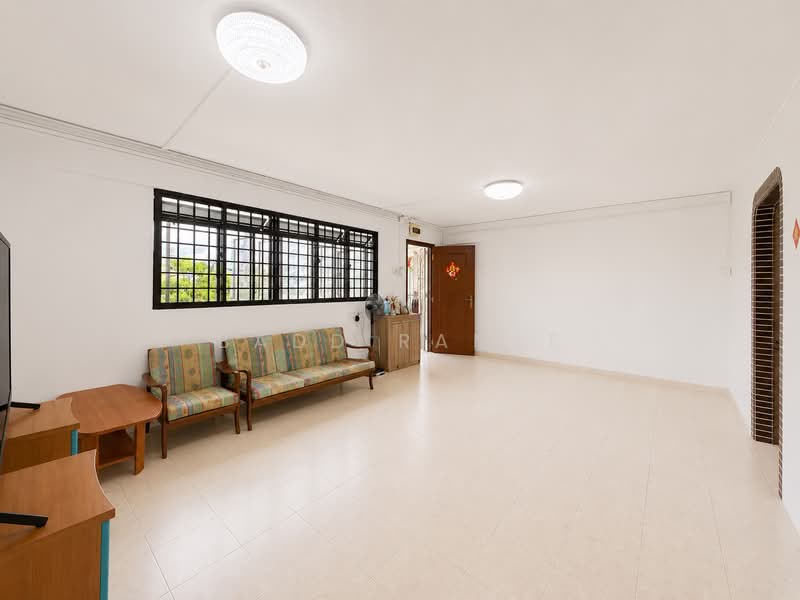 137 Yishun Ring Road, 137 Yishun Ring Road, 3 Bedrooms, 979 sqft, HDB Flat For Sale, by Badd Ramle, 500219823 - Living Room - PropertyGuru.com.sg