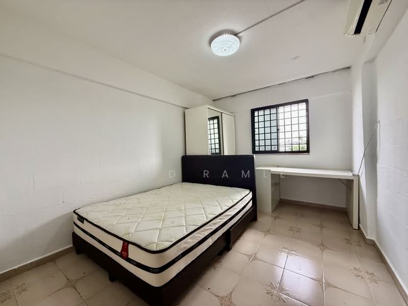 137 Yishun Ring Road, 137 Yishun Ring Road, 3 Bedrooms, 979 sqft, HDB Flat For Sale, by Badd Ramle, 500219823 - Common Bedroom 2 - PropertyGuru.com.sg