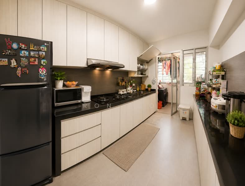 815C Choa Chu Kang Avenue 7, 815C Choa Chu Kang Avenue 7, 3 Bedrooms, 1,216 sqft, HDB Flat For Sale, by Ron Teo, 500219829 - Kitchen - PropertyGuru.com.sg