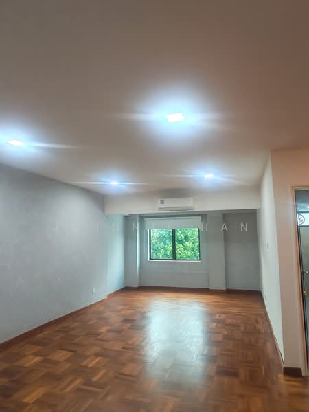 New renovated corner terrace for rent, East Coast avenue, 5 Bedrooms, 4,000 sqft, Corner Terrace For Rent, by Johnnie Han, 500219848 - Interior - PropertyGuru.com.sg