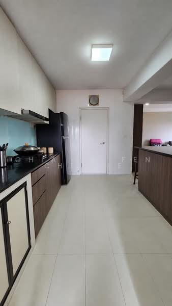 415A Northshore Drive, 415A Northshore Drive, 4 Bedrooms, 1,324 sqft, HDB Flat For Sale, by Chia Xue Fen Cherine, 500219851 - Kitchen - PropertyGuru.com.sg
