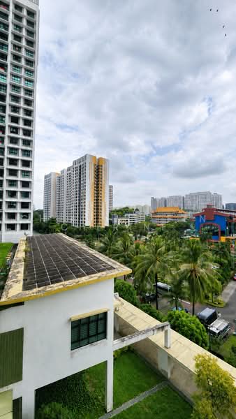 415A Northshore Drive, 415A Northshore Drive, 4 Bedrooms, 1,324 sqft, HDB Flat For Sale, by Chia Xue Fen Cherine, 500219851 - Exterior - PropertyGuru.com.sg