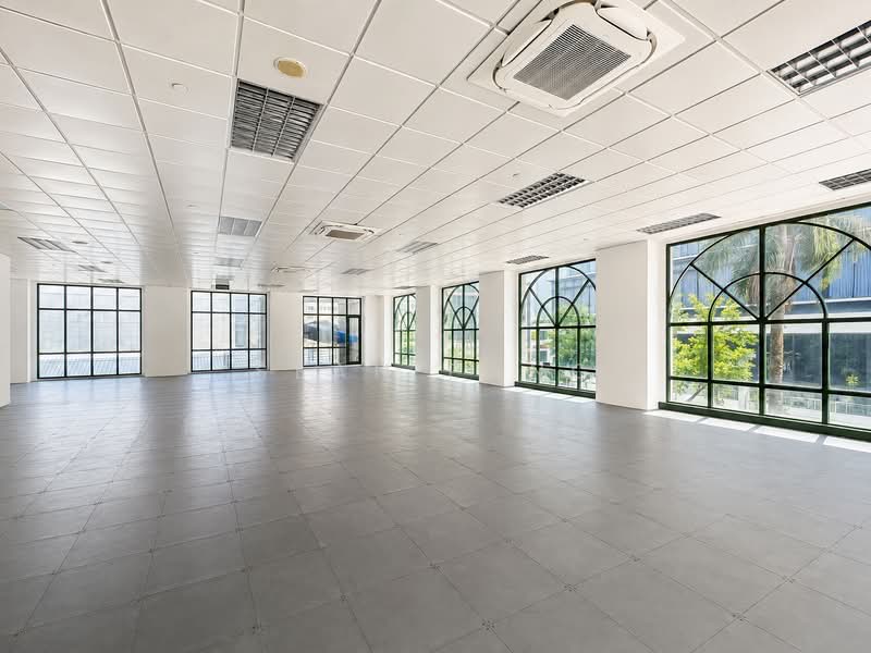 ☎️High Ceiling Office/Aesthetic Clinic/Commercial School Space @ Robertson Quay | Ample Light, , 5,113 sqft, Other Retail For Rent, by Sean Pang, 500219856 - Interior - CommercialGuru.com.sg