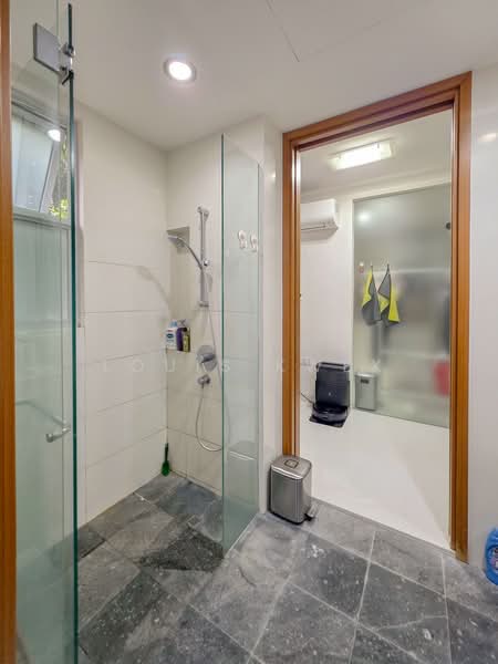 RV Suites, 396 River Valley Road, 1 Bedroom, 538 sqft, Apartment For Sale, by Louis Kwek, 500219884 - Bathroom - PropertyGuru.com.sg
