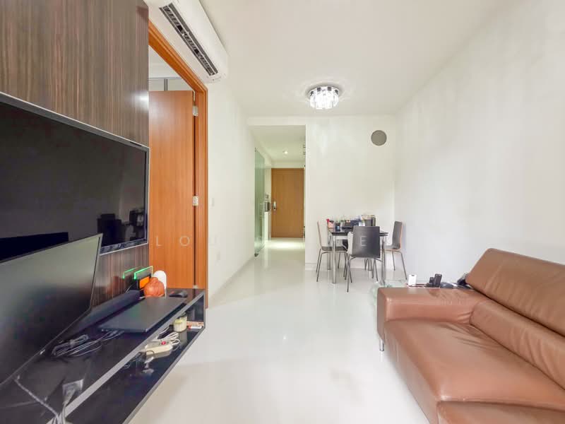 RV Suites, 396 River Valley Road, 1 Bedroom, 538 sqft, Apartment For Sale, by Louis Kwek, 500219884 - Living Room - PropertyGuru.com.sg