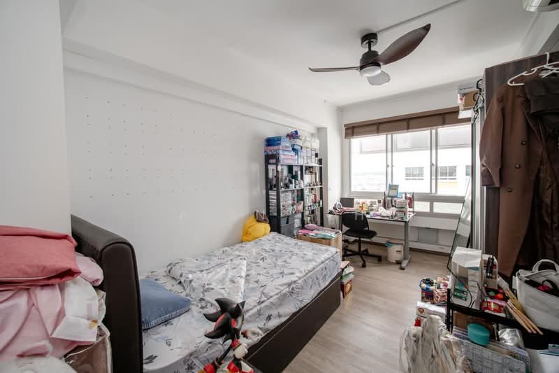 705 Jurong West Street 71, 705 Jurong West Street 71, 4 Bedrooms, 1,366 sqft, HDB Flat For Sale, by Alan Loh, 500219888 - Bedroom - PropertyGuru.com.sg