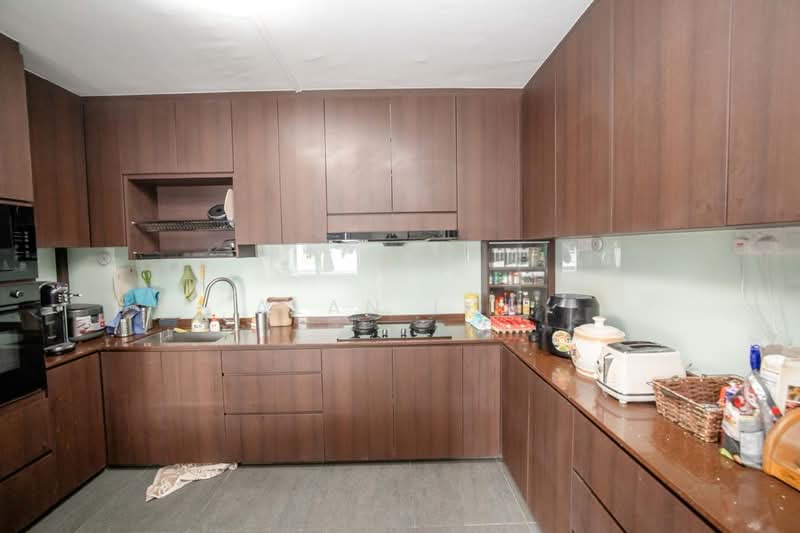 705 Jurong West Street 71, 705 Jurong West Street 71, 4 Bedrooms, 1,366 sqft, HDB Flat For Sale, by Alan Loh, 500219888 - Kitchen - PropertyGuru.com.sg