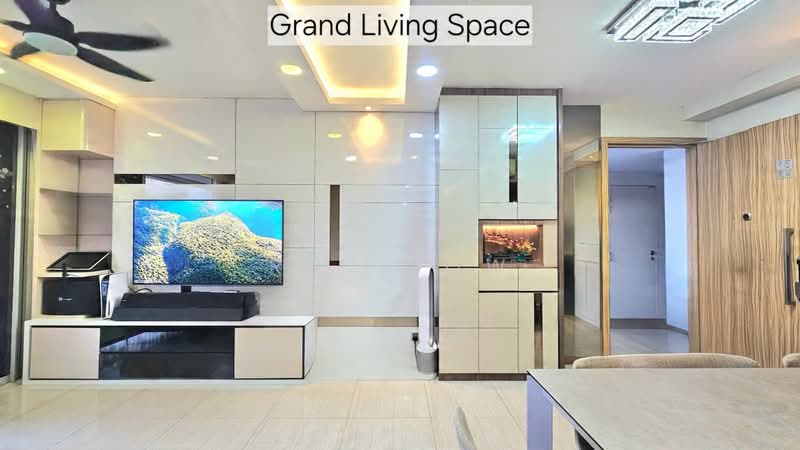 $14xxpsf, UNDERVALUED, 1346sf, 4bed4bath1maid, D19 Condo, 1min Punggol LRT, MRT, Punggol Digital, , 4 Bedrooms, 1,346 sqft, Condominium For Sale, by Roy Low, 500219904 - Living Room - PropertyGuru.com.sg