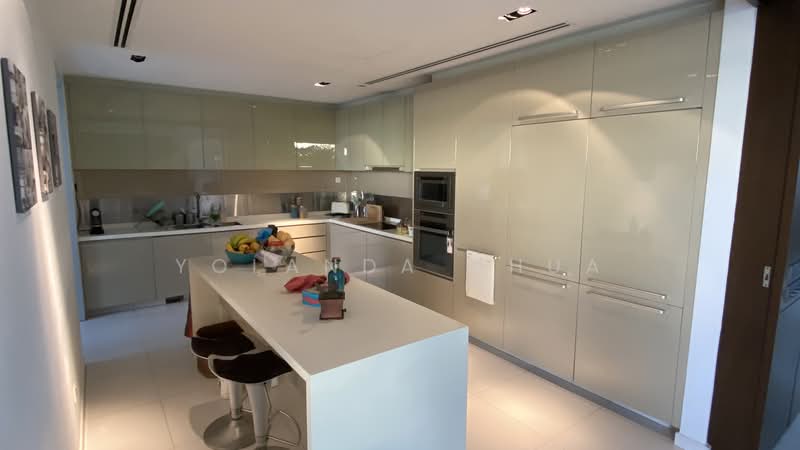 Sky @ Eleven, 7 Thomson Lane, 4 Bedrooms, 2,713 sqft, Condominium For Sale, by Yolanda Chua, 500219908 - Kitchen - PropertyGuru.com.sg