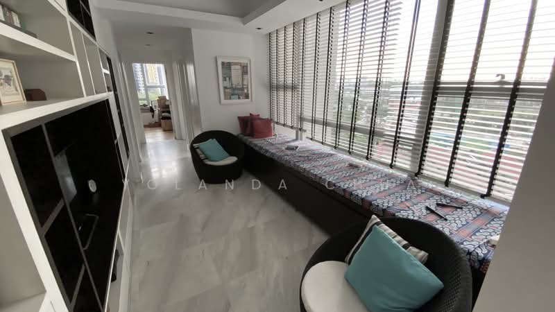 Sky @ Eleven, 7 Thomson Lane, 4 Bedrooms, 2,713 sqft, Condominium For Sale, by Yolanda Chua, 500219908 - Living Room - PropertyGuru.com.sg