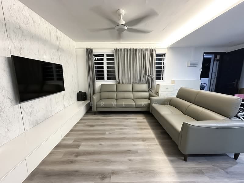 308 Bukit Batok Street 31, 308 Bukit Batok Street 31, 3 Bedrooms, 1,001 sqft, HDB Flat For Sale, by Sheryl Koh, 500219912 - Living Room - PropertyGuru.com.sg