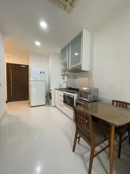Parc Rosewood, 73 Rosewood Drive, 1 Bedroom, 506 sqft, Condominium For Sale, by Ben Chia, 500219918 - Kitchen - PropertyGuru.com.sg