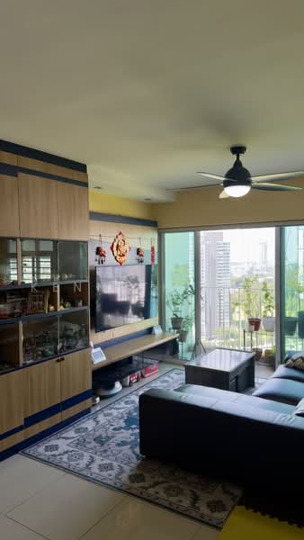 8A Upper Boon Keng Road, 8A Upper Boon Keng Road, 3 Bedrooms, 1,249 sqft, HDB Flat For Sale, by Kenneth Kow, 500219927 - Living Room - PropertyGuru.com.sg