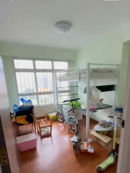 323A Sumang Walk, 323A Sumang Walk, 3 Bedrooms, 1,001 sqft, HDB Flat For Sale, by A O, 500219929 - Bedroom - PropertyGuru.com.sg