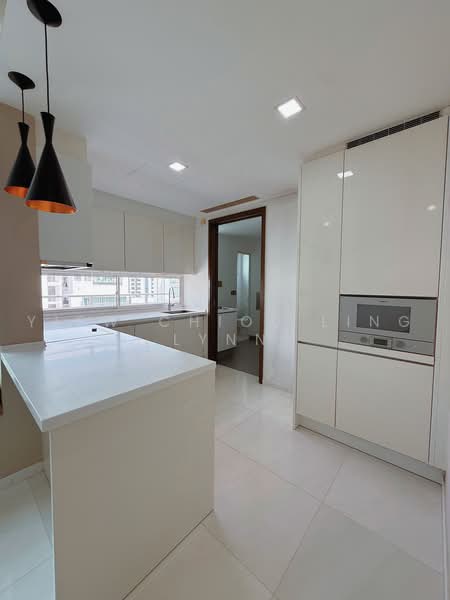Nathan Suites, 21 Nathan Road, 3 Bedrooms, 1,787 sqft, Condominium For Rent, by Yiew Chiou Ling Lynn, 500219930 - Kitchen - PropertyGuru.com.sg